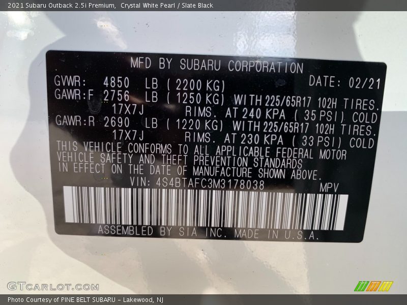 Crystal White Pearl / Slate Black 2021 Subaru Outback 2.5i Premium
