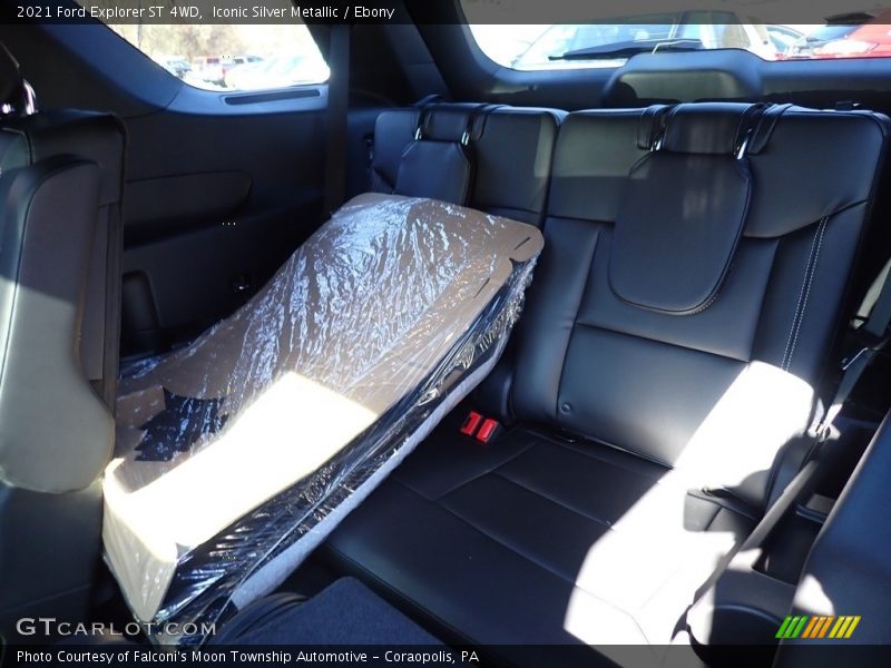 Iconic Silver Metallic / Ebony 2021 Ford Explorer ST 4WD