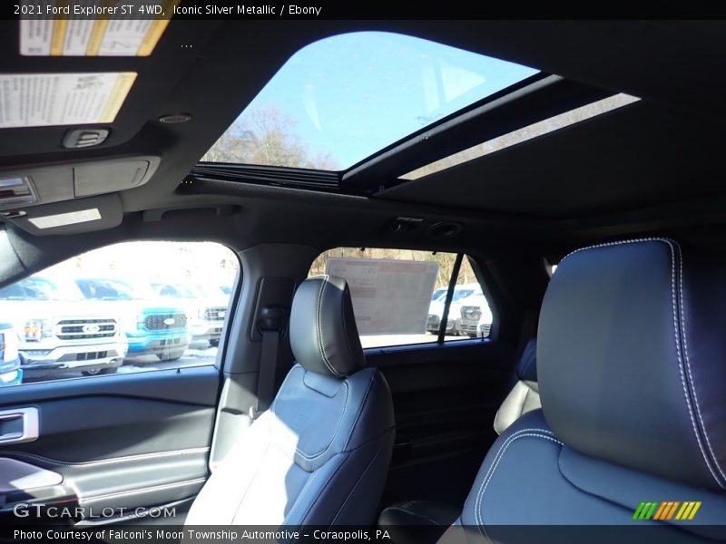 Sunroof of 2021 Explorer ST 4WD