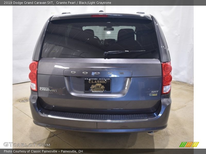 Granite Pearl / Black/Light Graystone 2019 Dodge Grand Caravan SXT