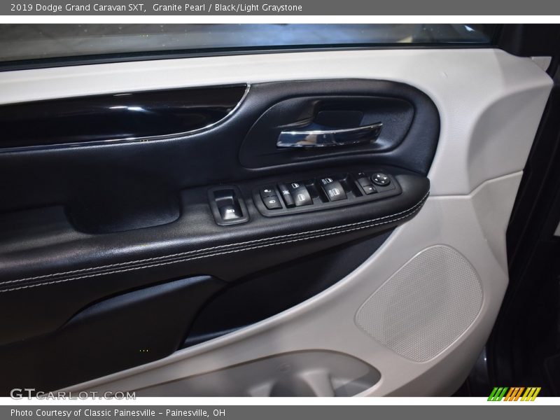 Granite Pearl / Black/Light Graystone 2019 Dodge Grand Caravan SXT