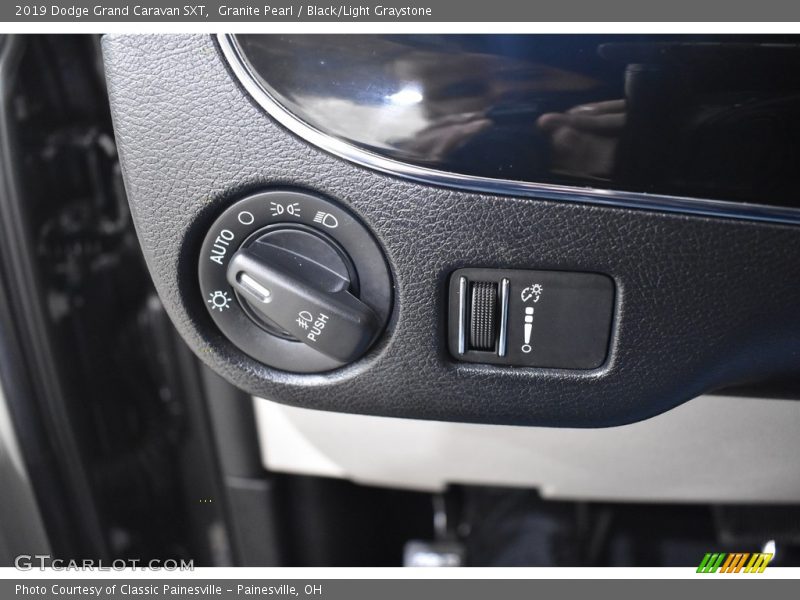 Granite Pearl / Black/Light Graystone 2019 Dodge Grand Caravan SXT