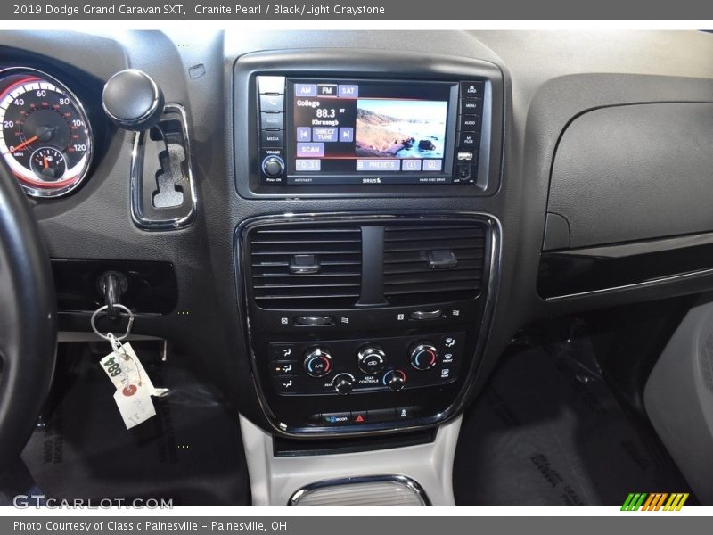 Granite Pearl / Black/Light Graystone 2019 Dodge Grand Caravan SXT