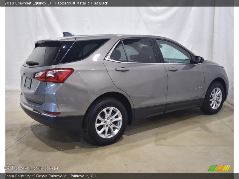 Pepperdust Metallic / Jet Black 2018 Chevrolet Equinox LT