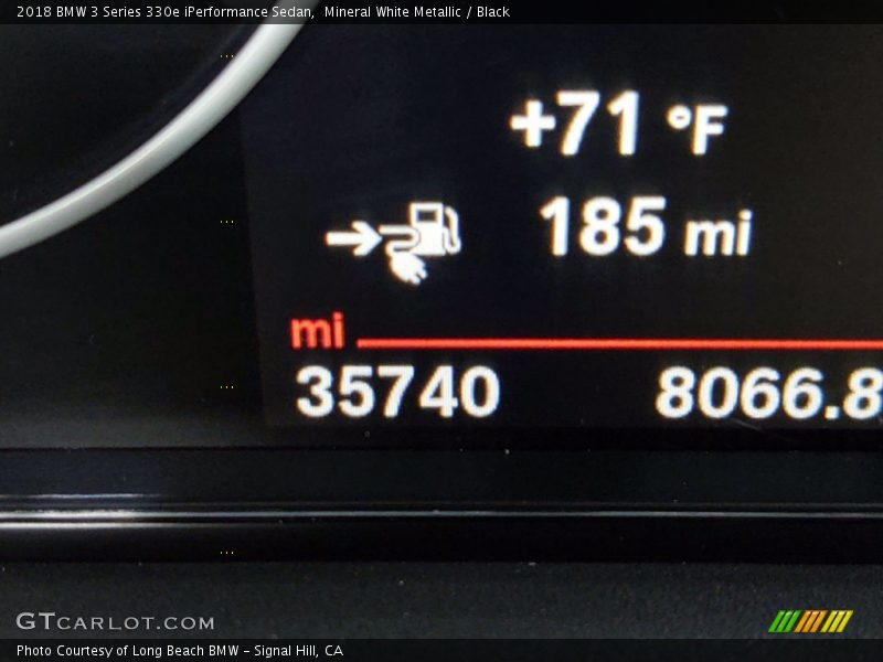 Mineral White Metallic / Black 2018 BMW 3 Series 330e iPerformance Sedan