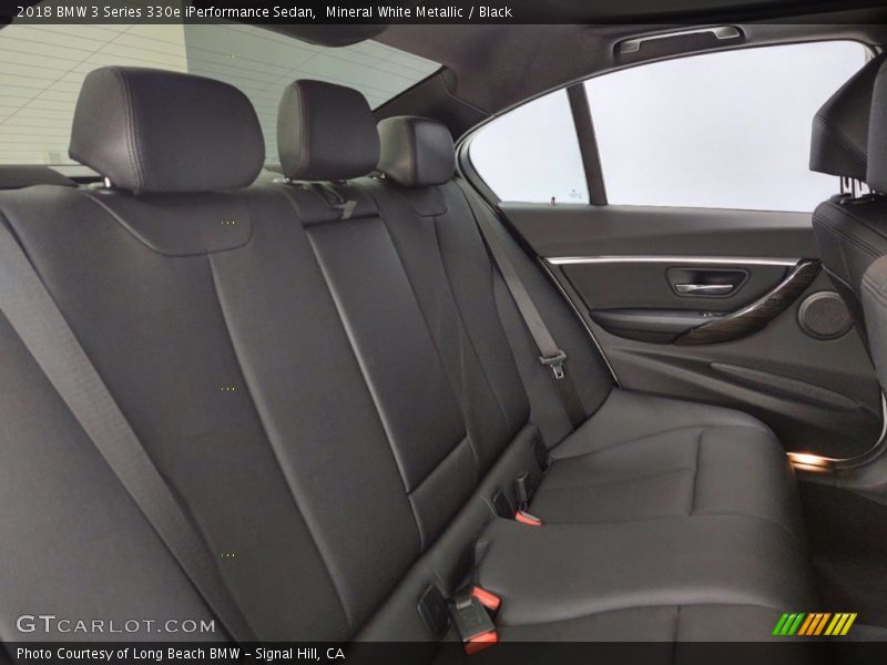 Mineral White Metallic / Black 2018 BMW 3 Series 330e iPerformance Sedan