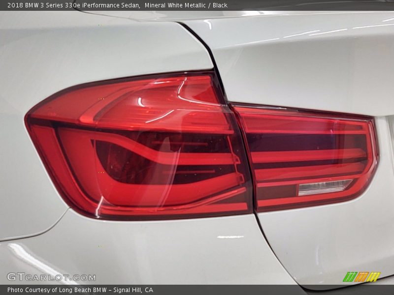 Mineral White Metallic / Black 2018 BMW 3 Series 330e iPerformance Sedan