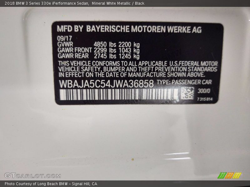 Mineral White Metallic / Black 2018 BMW 3 Series 330e iPerformance Sedan