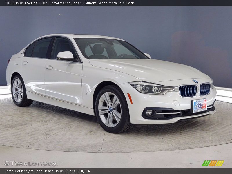 Mineral White Metallic / Black 2018 BMW 3 Series 330e iPerformance Sedan