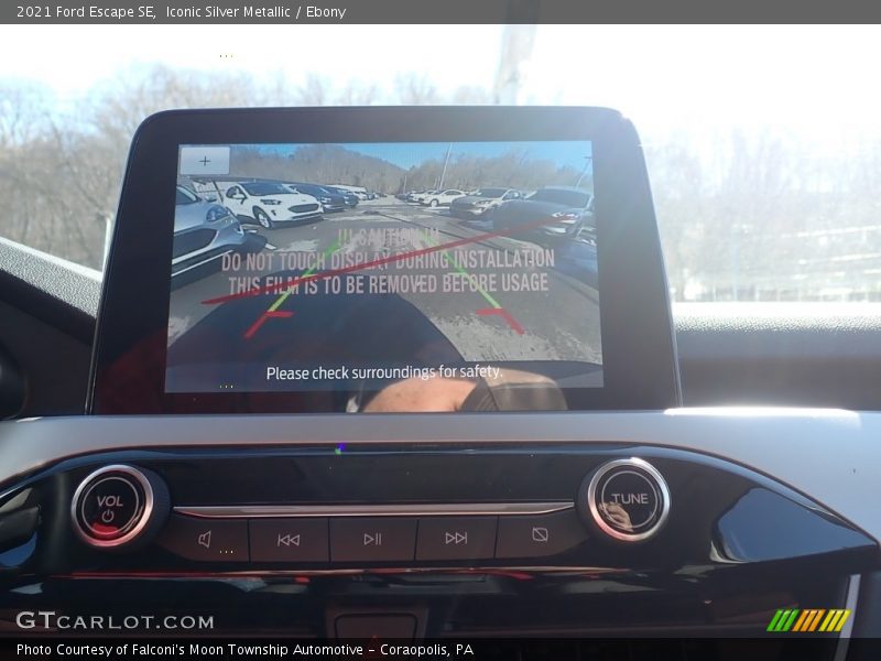 Iconic Silver Metallic / Ebony 2021 Ford Escape SE