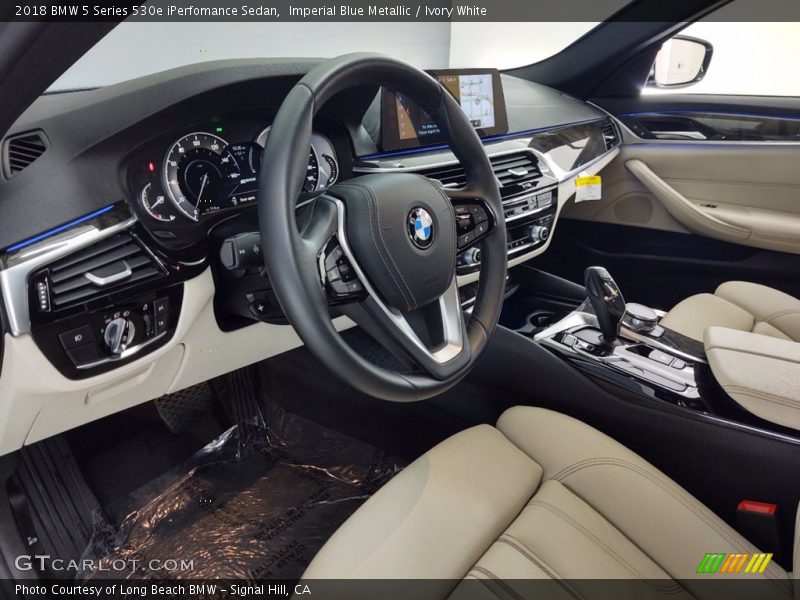 Imperial Blue Metallic / Ivory White 2018 BMW 5 Series 530e iPerfomance Sedan