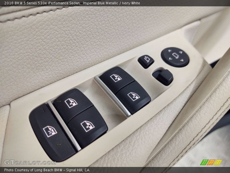 Imperial Blue Metallic / Ivory White 2018 BMW 5 Series 530e iPerfomance Sedan