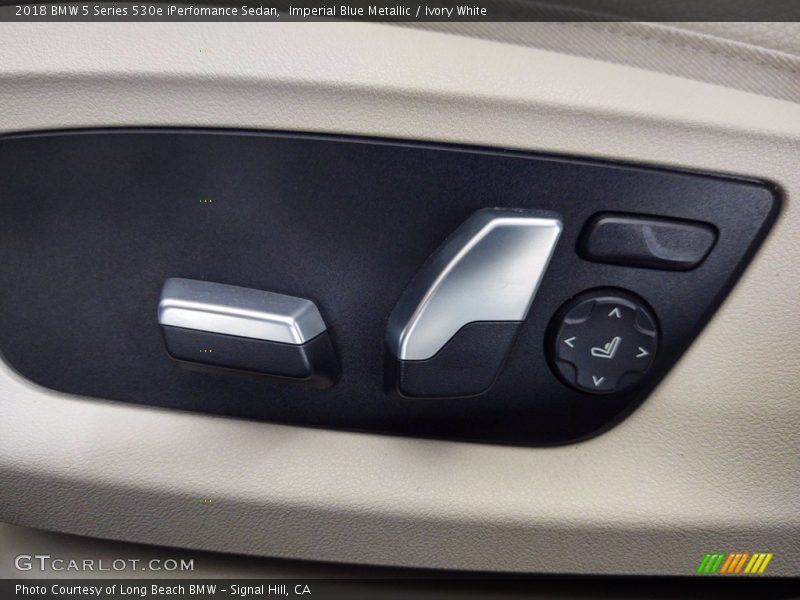 Imperial Blue Metallic / Ivory White 2018 BMW 5 Series 530e iPerfomance Sedan