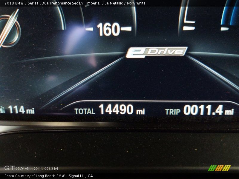 Imperial Blue Metallic / Ivory White 2018 BMW 5 Series 530e iPerfomance Sedan