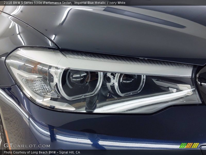 Imperial Blue Metallic / Ivory White 2018 BMW 5 Series 530e iPerfomance Sedan