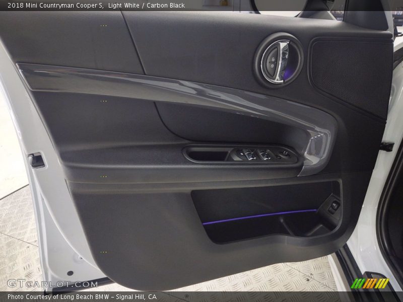 Light White / Carbon Black 2018 Mini Countryman Cooper S