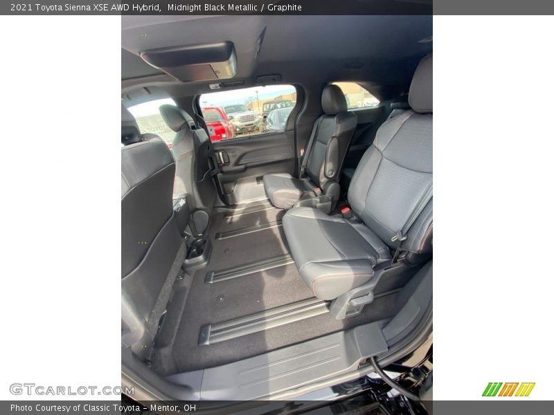 Midnight Black Metallic / Graphite 2021 Toyota Sienna XSE AWD Hybrid