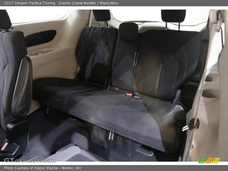 Granite Crystal Metallic / Black/Alloy 2017 Chrysler Pacifica Touring