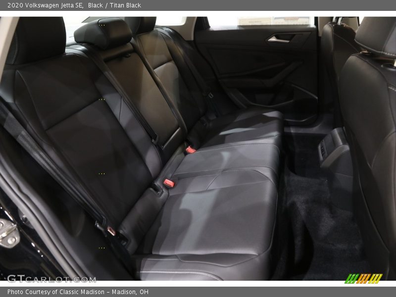 Black / Titan Black 2020 Volkswagen Jetta SE