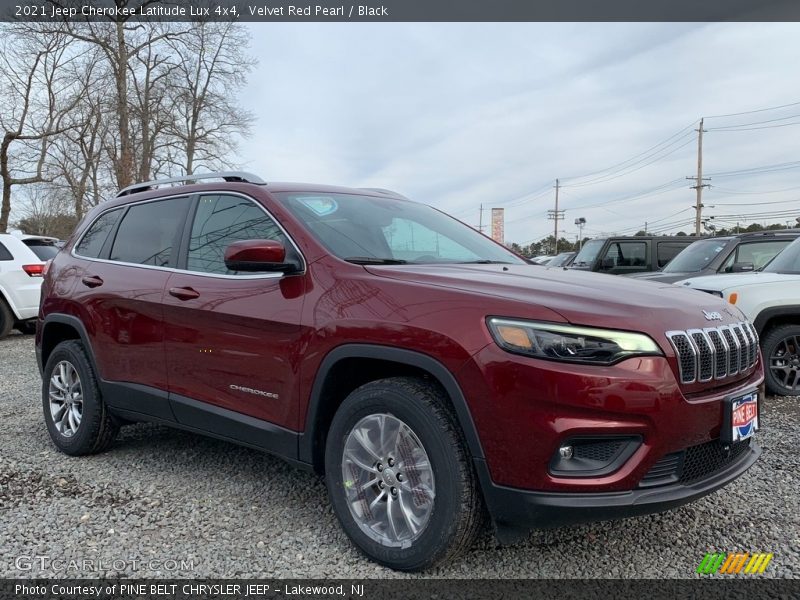 Velvet Red Pearl / Black 2021 Jeep Cherokee Latitude Lux 4x4
