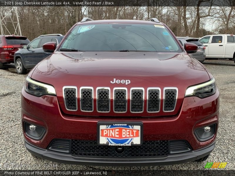 Velvet Red Pearl / Black 2021 Jeep Cherokee Latitude Lux 4x4