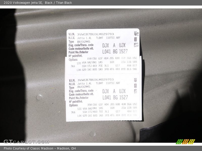 Black / Titan Black 2020 Volkswagen Jetta SE