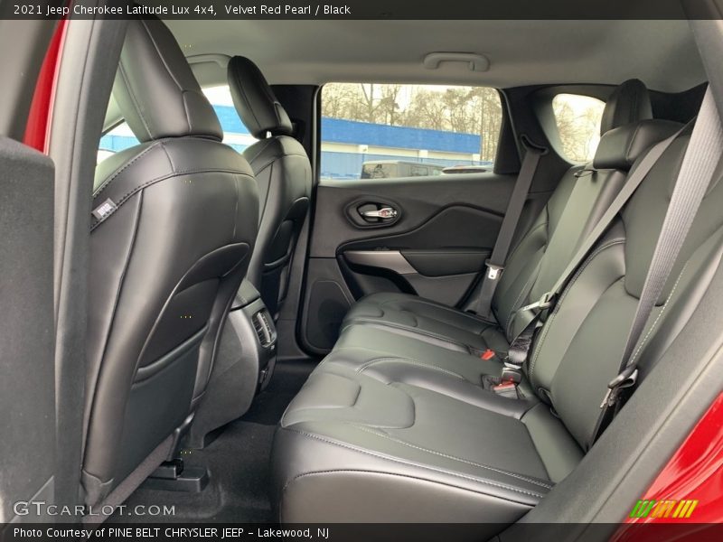 Velvet Red Pearl / Black 2021 Jeep Cherokee Latitude Lux 4x4