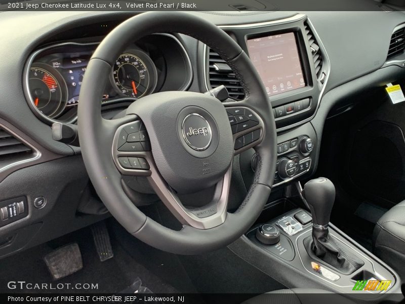Velvet Red Pearl / Black 2021 Jeep Cherokee Latitude Lux 4x4