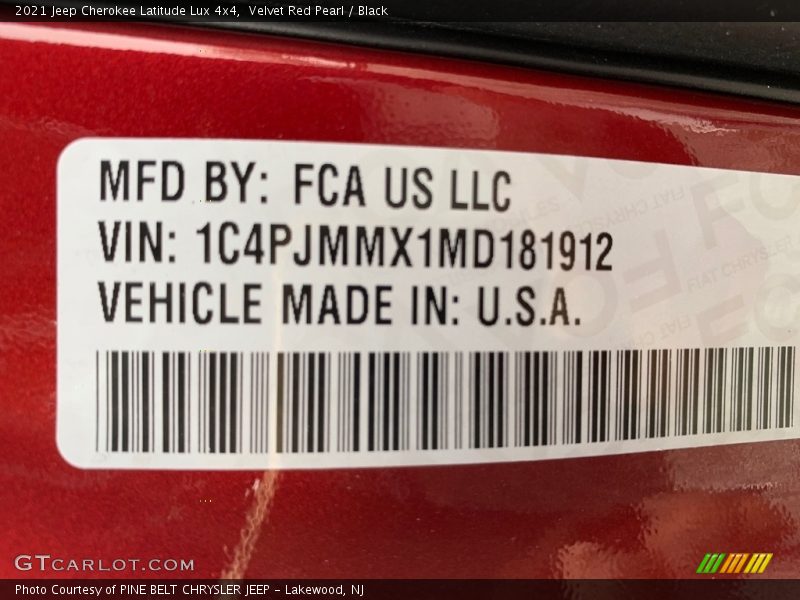 Velvet Red Pearl / Black 2021 Jeep Cherokee Latitude Lux 4x4