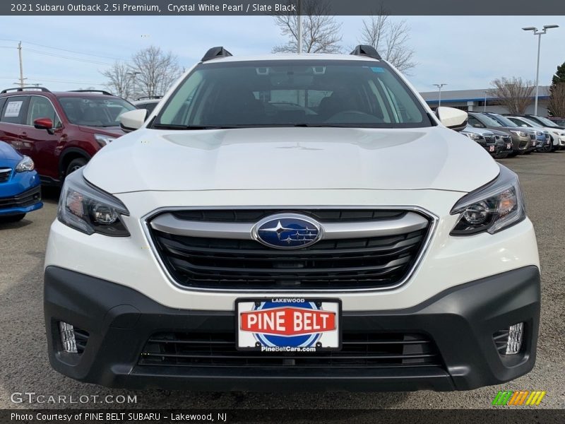 Crystal White Pearl / Slate Black 2021 Subaru Outback 2.5i Premium