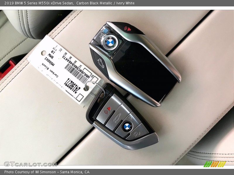 Keys of 2019 5 Series M550i xDrive Sedan