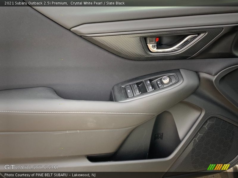 Crystal White Pearl / Slate Black 2021 Subaru Outback 2.5i Premium
