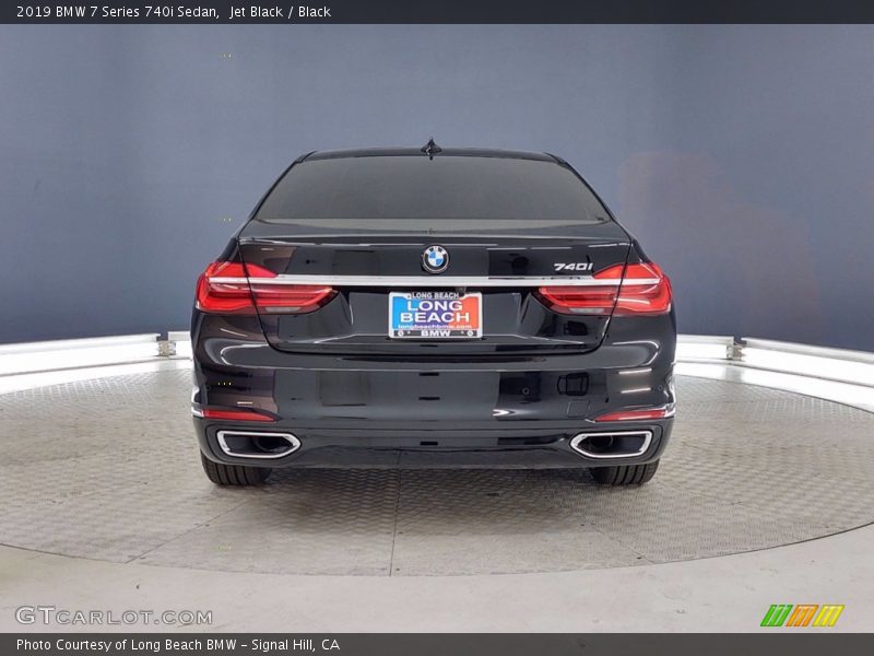 Jet Black / Black 2019 BMW 7 Series 740i Sedan