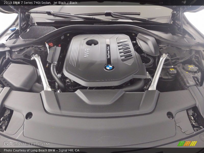 Jet Black / Black 2019 BMW 7 Series 740i Sedan