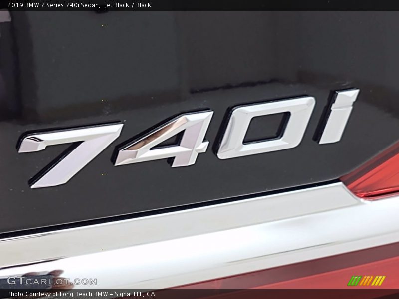 Jet Black / Black 2019 BMW 7 Series 740i Sedan