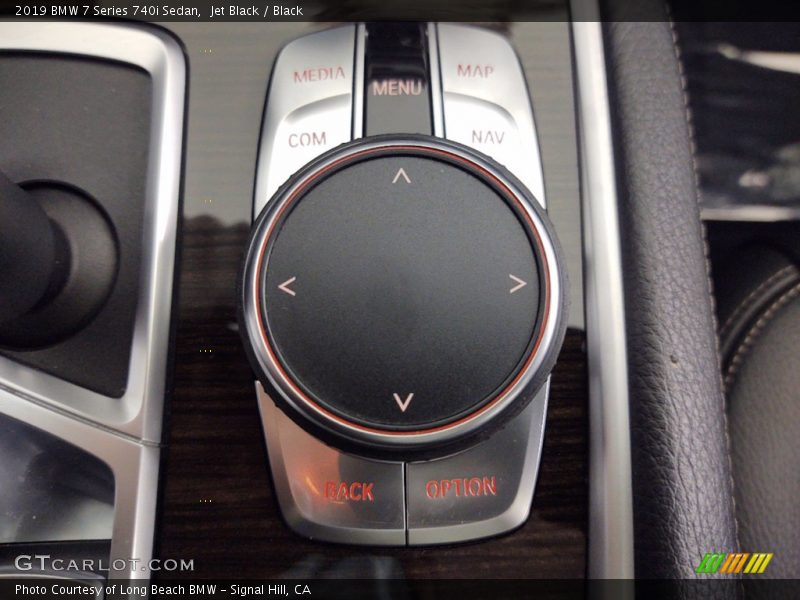 Jet Black / Black 2019 BMW 7 Series 740i Sedan