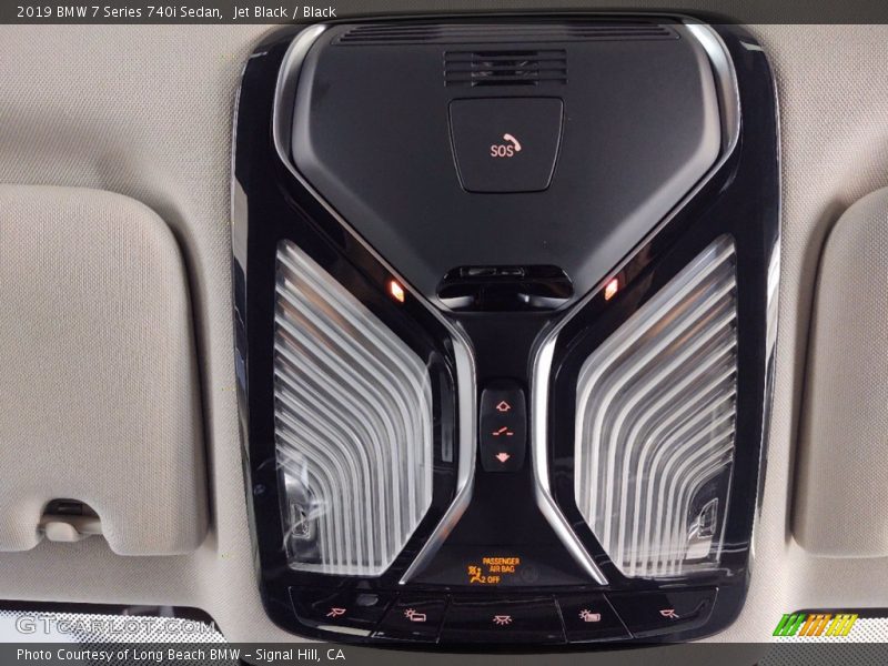 Jet Black / Black 2019 BMW 7 Series 740i Sedan