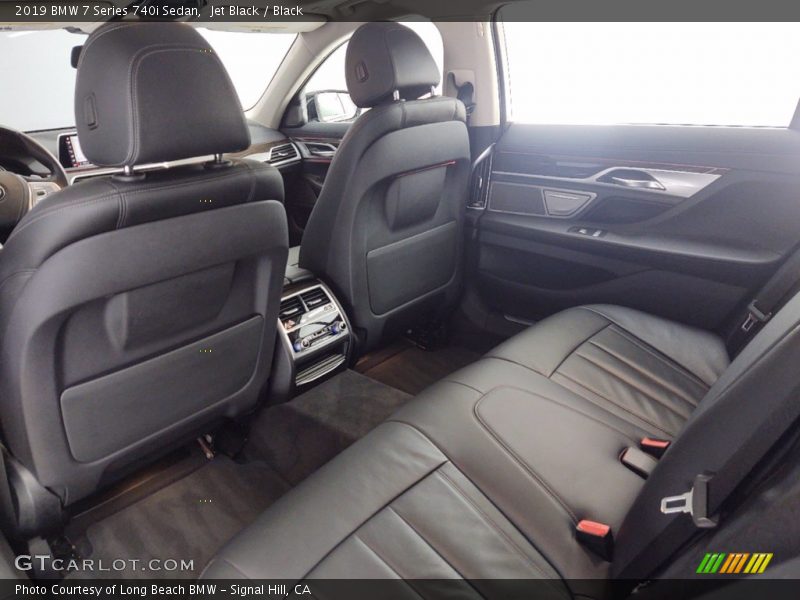 Jet Black / Black 2019 BMW 7 Series 740i Sedan