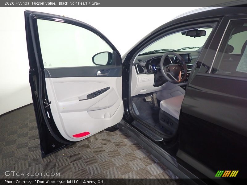 Black Noir Pearl / Gray 2020 Hyundai Tucson Value