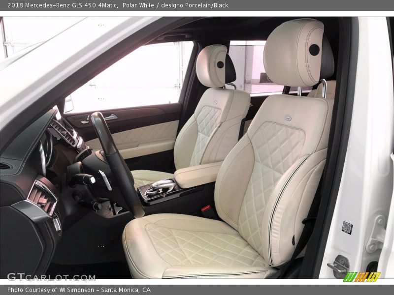 Front Seat of 2018 GLS 450 4Matic