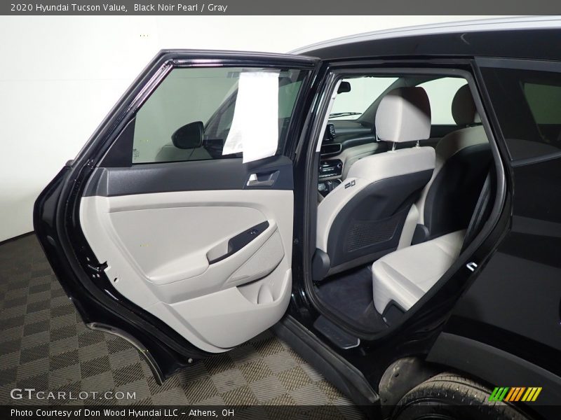 Black Noir Pearl / Gray 2020 Hyundai Tucson Value