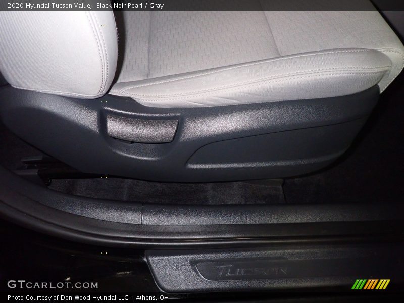 Black Noir Pearl / Gray 2020 Hyundai Tucson Value