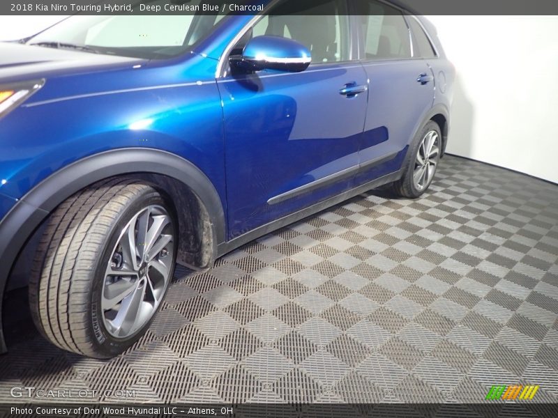 Deep Cerulean Blue / Charcoal 2018 Kia Niro Touring Hybrid