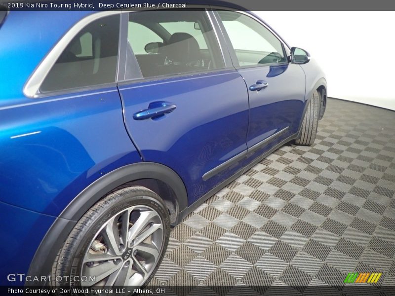 Deep Cerulean Blue / Charcoal 2018 Kia Niro Touring Hybrid