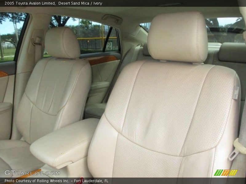 Desert Sand Mica / Ivory 2005 Toyota Avalon Limited