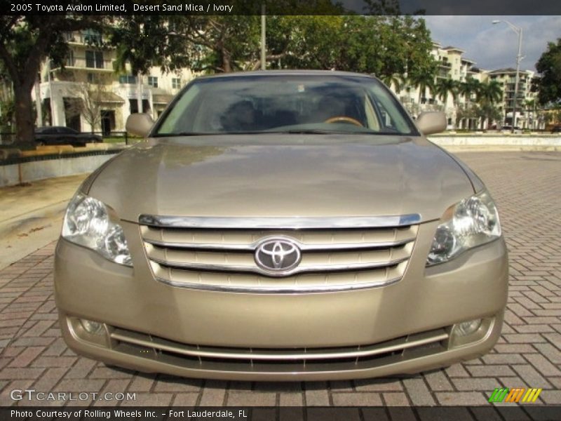 Desert Sand Mica / Ivory 2005 Toyota Avalon Limited