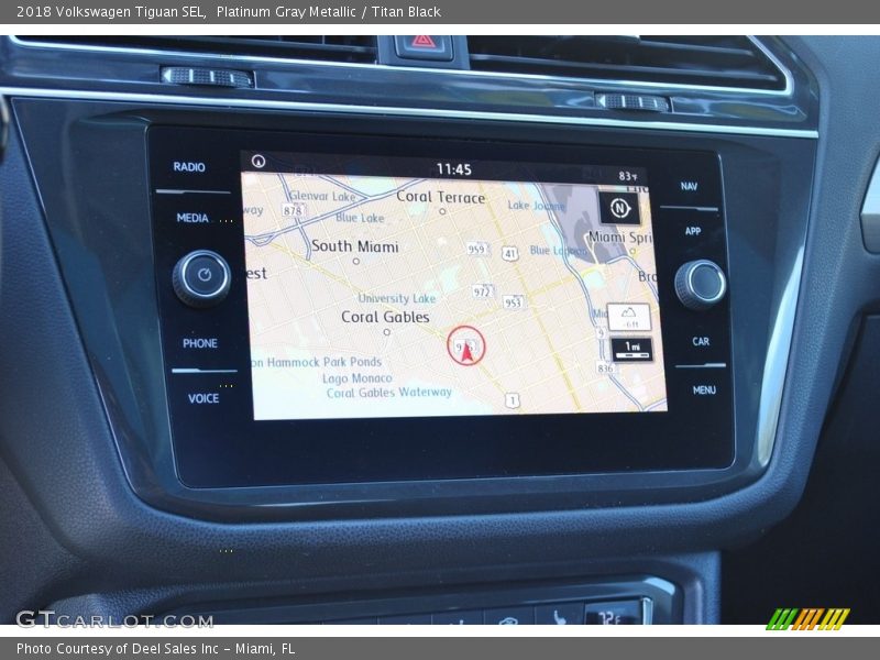 Platinum Gray Metallic / Titan Black 2018 Volkswagen Tiguan SEL