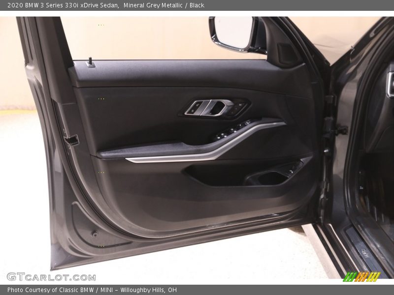Mineral Grey Metallic / Black 2020 BMW 3 Series 330i xDrive Sedan