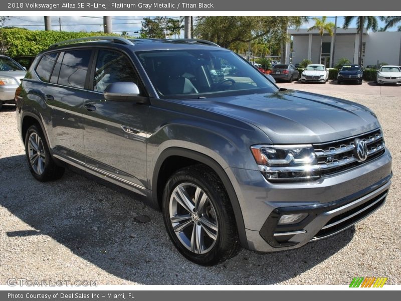 Platinum Gray Metallic / Titan Black 2018 Volkswagen Atlas SE R-Line