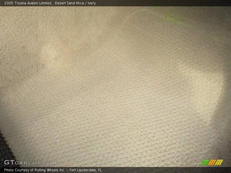 Desert Sand Mica / Ivory 2005 Toyota Avalon Limited